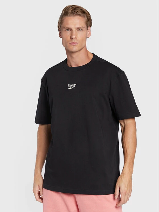 Reebok Άνδρες T-shirts T-Shirt Classics Small Vector HI4604 Μαύρο Oversize 1 Reebok Άνδρες T-shirts T-Shirt Classics Small Vector HI4604 Μαύρο Oversize