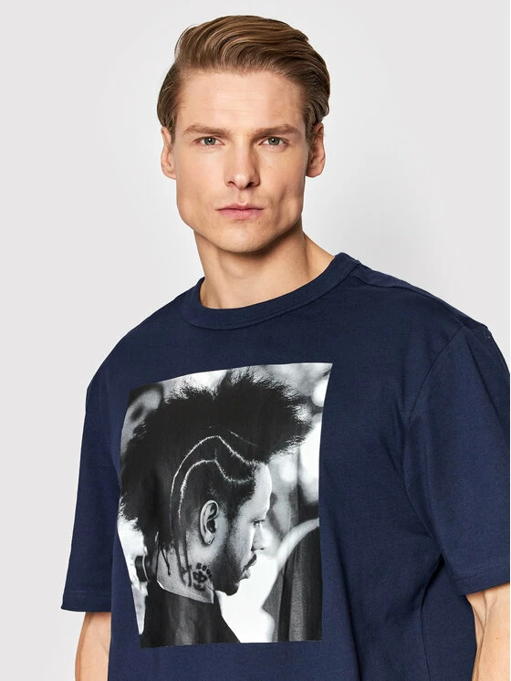 Reebok Άνδρες T-shirts T-Shirt Iverson Braids HG4344 Σκούρο μπλε Relaxed Fit 4 Reebok Άνδρες T-shirts T-Shirt Iverson Braids HG4344 Σκούρο μπλε Relaxed Fit - Image 4